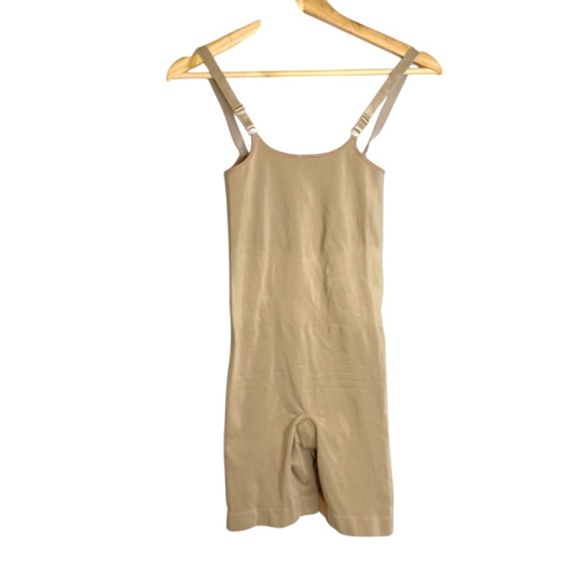 Nude Compression Shapewear Bodysuit Romper - Picture 2 of 5